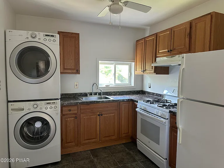 502 W Harford St #2 — Photo 2