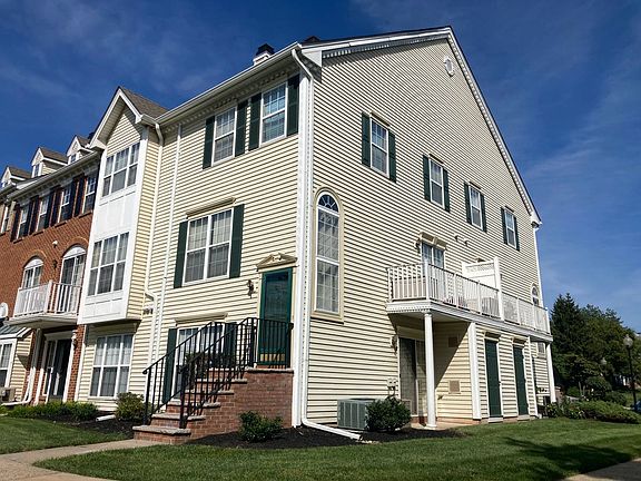 2nd image of 3212 French Dr