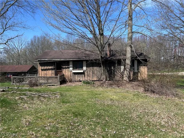 2813 Trares Rd, Mogadore, OH 44260