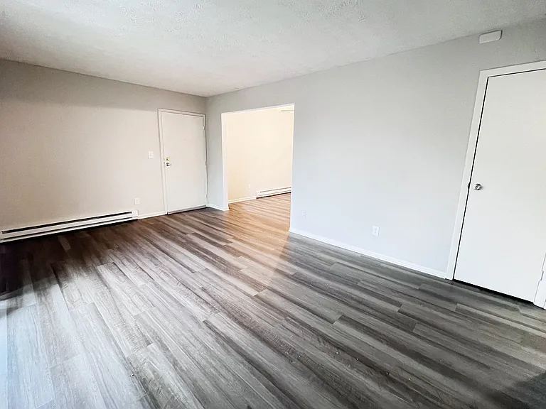 Oakwood Apartments — Photo 62
