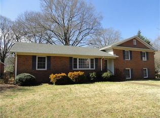 4814 Zephyr Ln, Charlotte, NC 28209