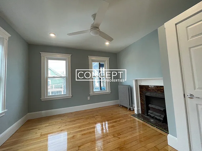 11-13 Burnham St #2 — Photo 10
