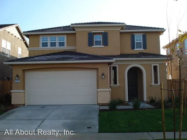 2632 Heirloom Way photo 1