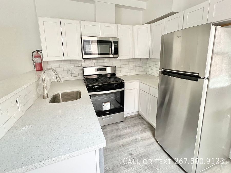 1st image of 240-242 E Girard Ave Unit 4