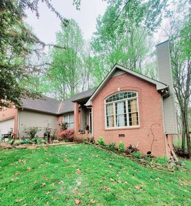 403 S Aztec Dr, White House, TN, 37188