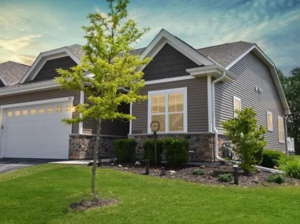 704 Keystone DRIVE #702, Waukesha, WI 53189