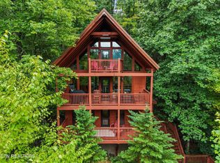 1322 Ridgefield Dr, Sevierville, TN 37876