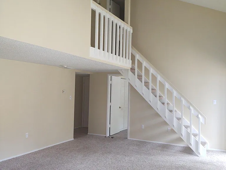2208 Bahia Vista St #F1 — Photo 11