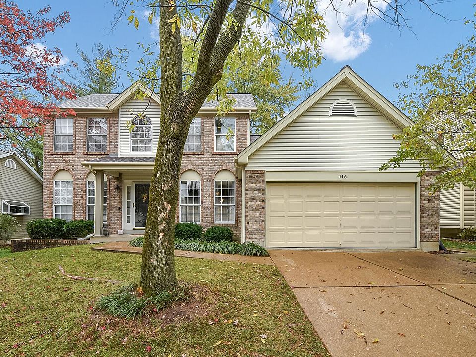 2nd image of 116 Oak Park Village Dr