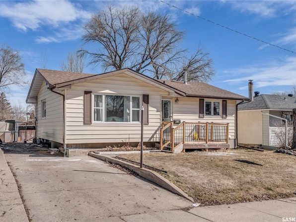518 T AVENUE S, Saskatoon, SK S7M 3B4