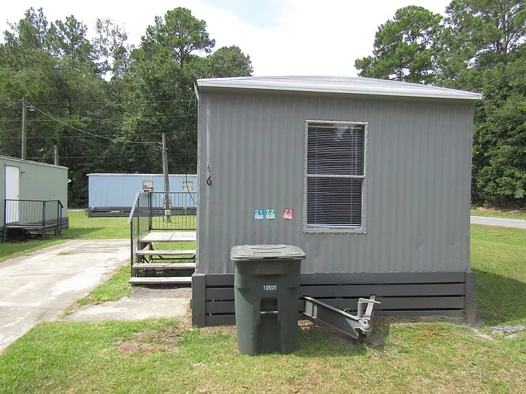 1219 W Oglethorpe Hwy — Photo 11