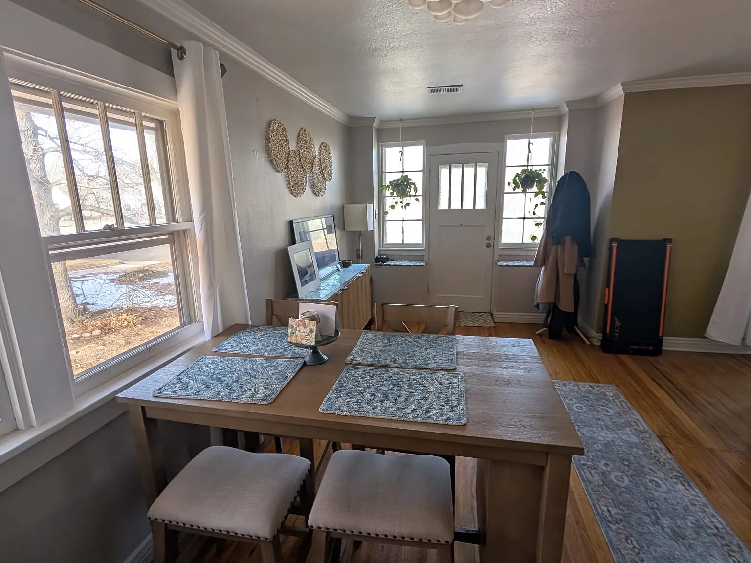 511 Locust St — Photo 3