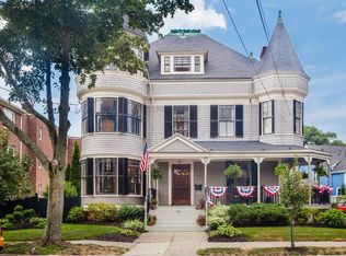 28 Atlantic St, Lynn, MA 01902