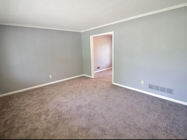 7821 Sagebrook Rd — Photo 4