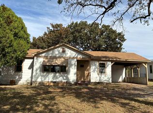 604 Park St, Pawnee, OK 74058
