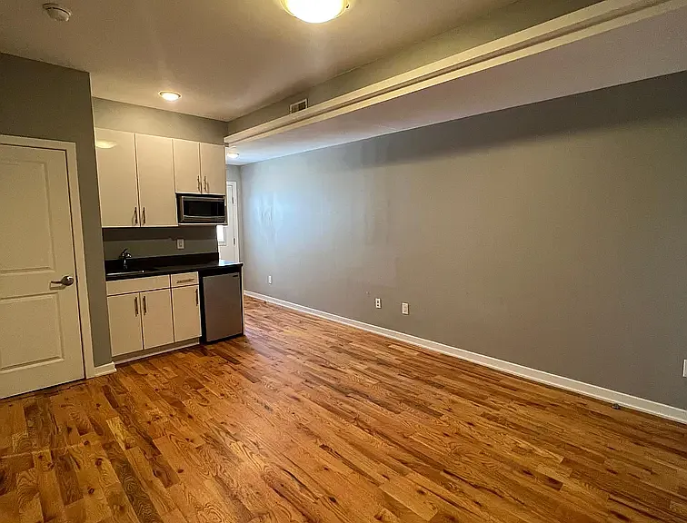 531 N Budd St #3B — Photo 10