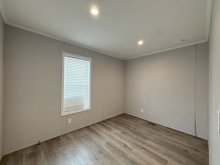 29800 Guilford Cir #161 — Photo 12