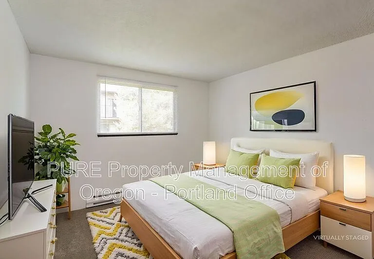 Parkway Garden — Photo 88