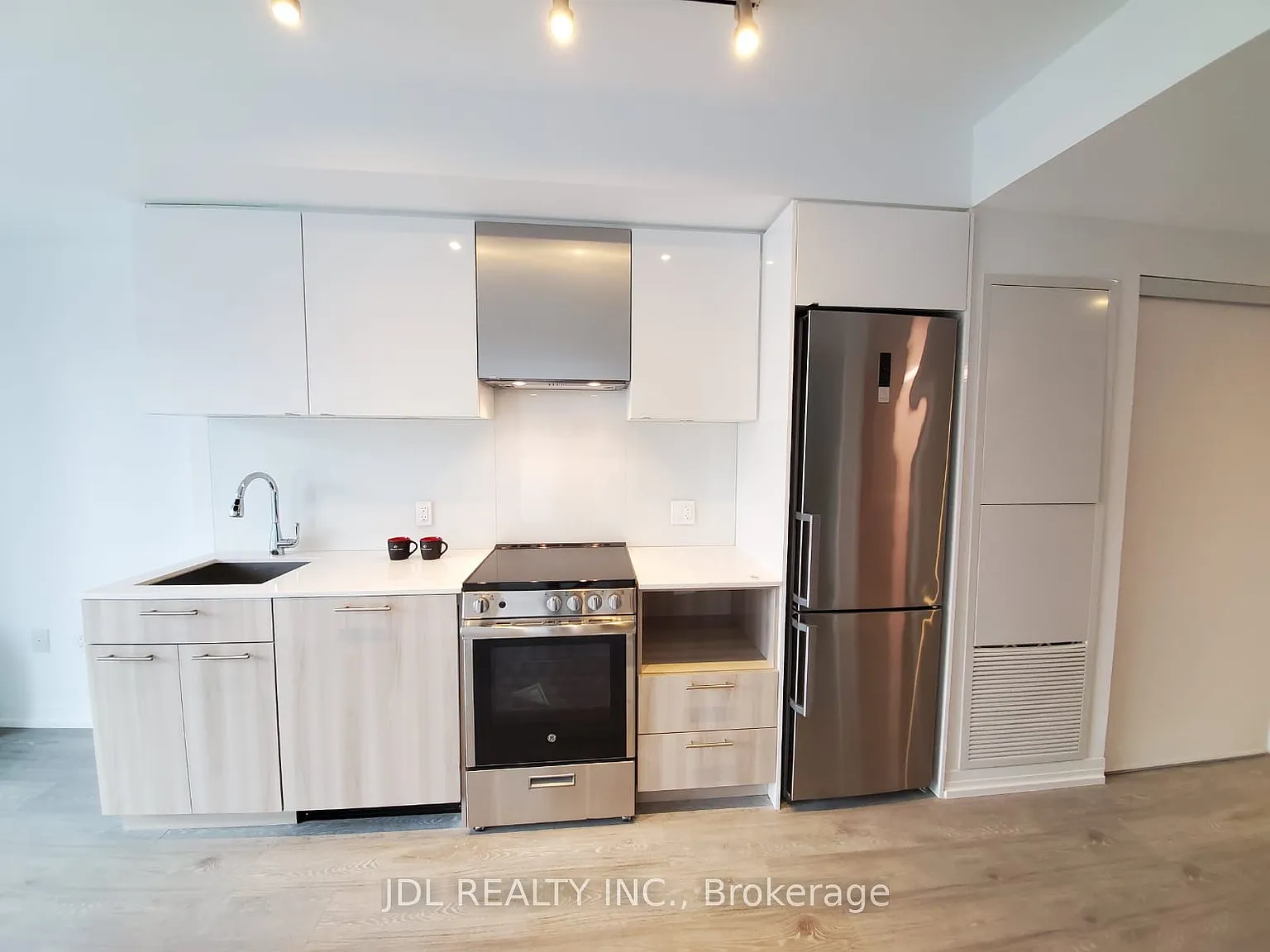 2 bed, $2,150 — Photo 3