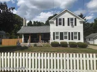 311 E Eliza St, Schoolcraft, MI 49087