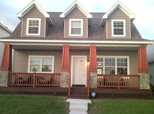 2749 Faulkner Dr, Chaska, MN 55318