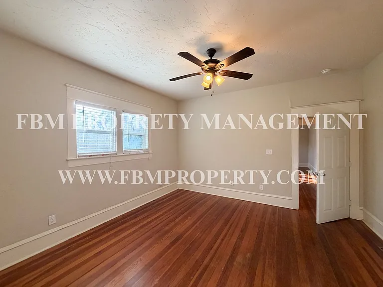 604 W Knox St — Photo 19