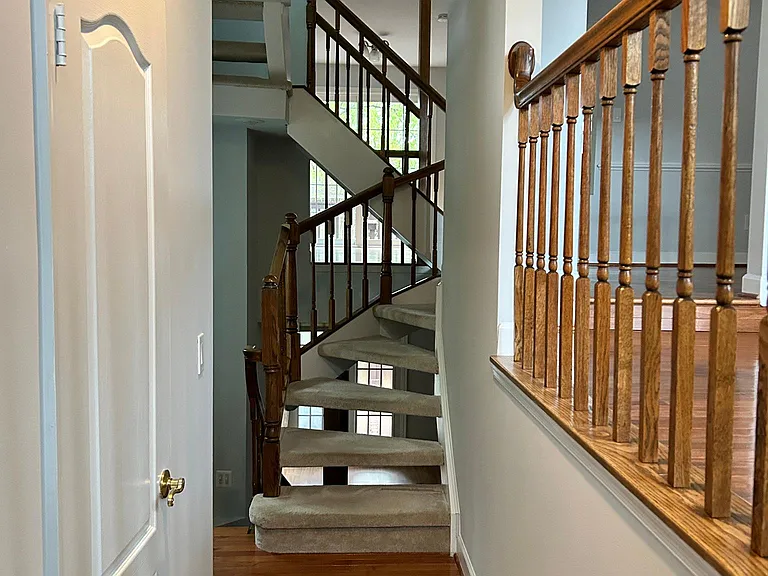 8021 Merry Oaks Ct — Photo 9