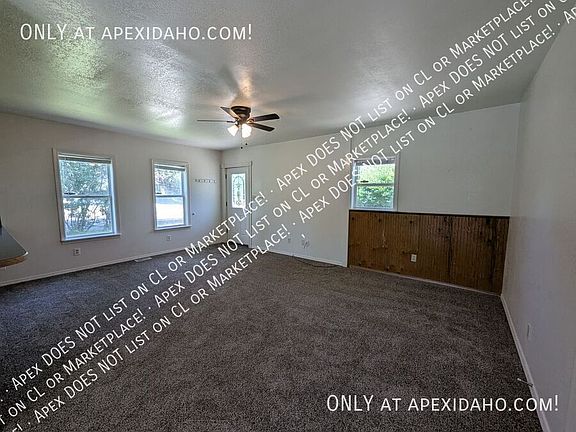 3rd image of 1323 W Howard St