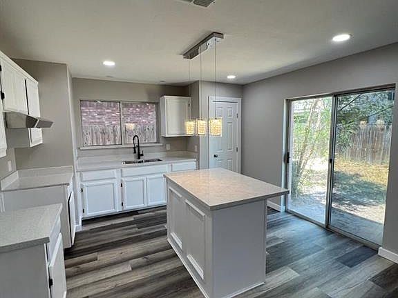 4th image of 3404 W Princeton Ave