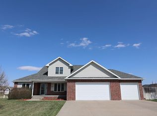 4310 Sequoia Dr, North Platte, NE 69101