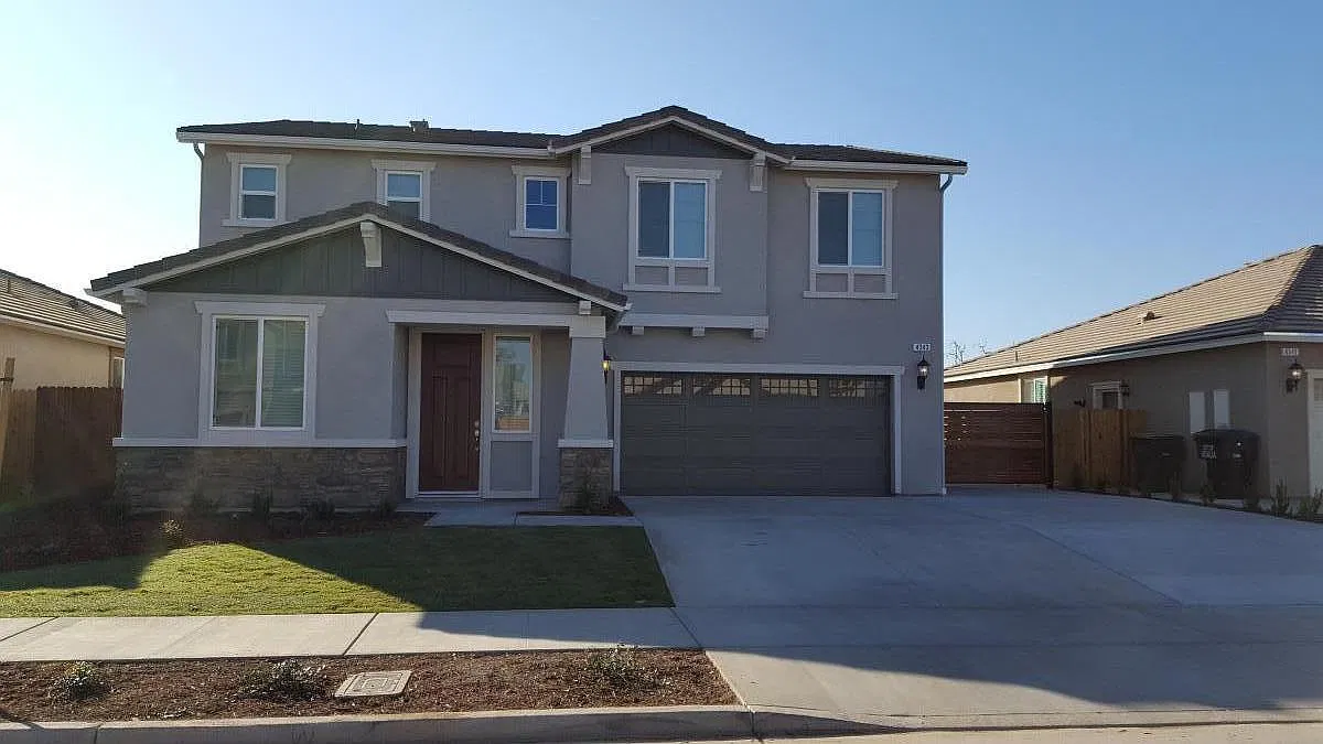4343 W Robin Avenue — Photo 1