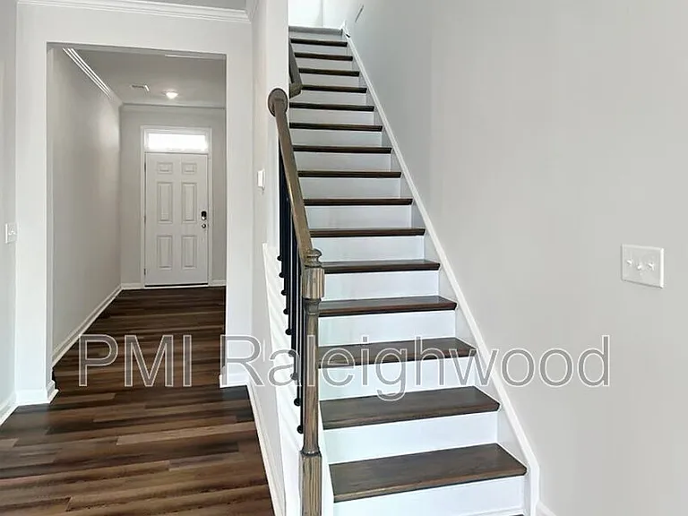 5028 Arkose Dr — Photo 8