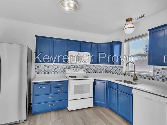 4th image of 1559 Oak Cliff Dr