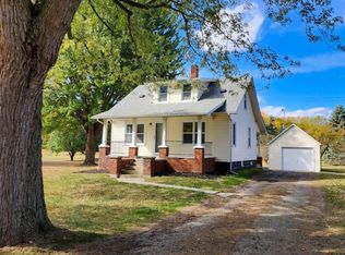 6055 War Rd, Monroe, MI 48162