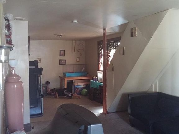 3rd image of 135 Sweet Ave
