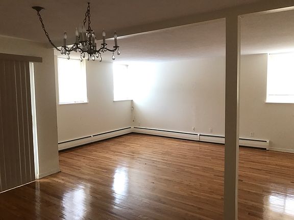 3rd image of 500 Fountain St APT B2