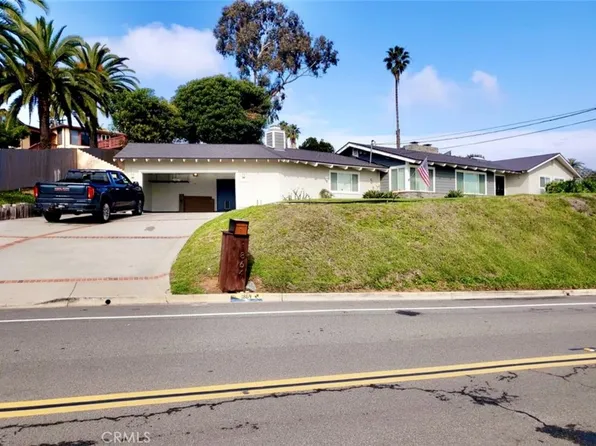 1864 Laurel Rd, Oceanside, CA 92054