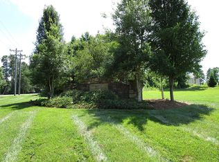 663 Sunset Pointe Dr, Salisbury, NC 28146