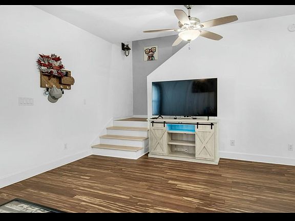 3rd image of 150 Bent Arrow Dr Unit 3