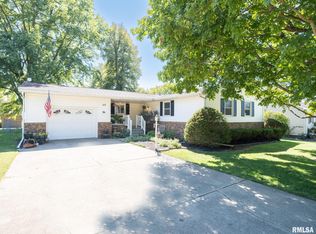 113 Pieper Cir, Delavan, IL 61734