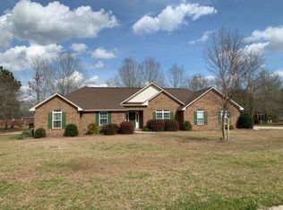 1138 Nicole Dr, Manning, SC 29102