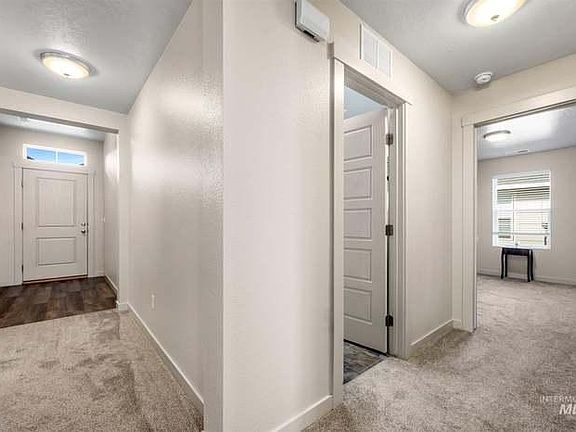 3rd image of 6772 S Allegiance Ave