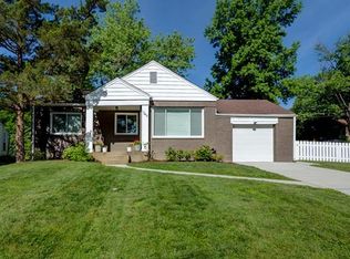 1349 Pinetree Ln, Saint Louis, MO