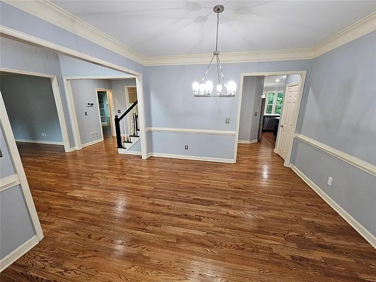 430 Eastbourne Way — Photo 9
