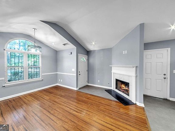 3rd image of 4064 Blanton Ave SW
