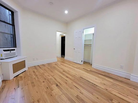 5th image of 131 Thompson St #4V
