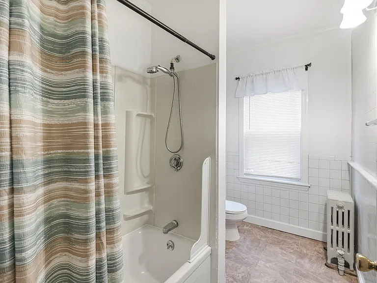 457 N Franklin St — Photo 14