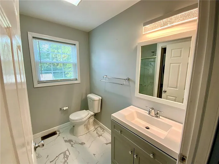 119 Bowdoin St #1 — Photo 11