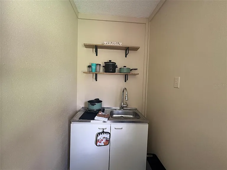 14413B Hertha Ave — Photo 5