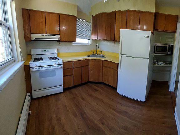 3rd image of 260-24 75th Ave #4761